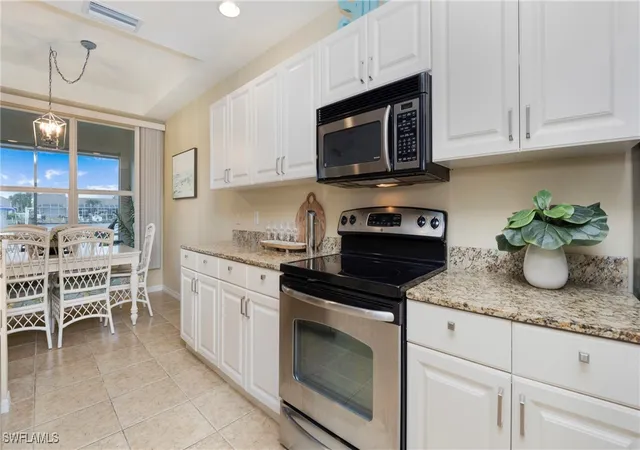 Listing Photo 4 - Condo for sale in building located at 360 Stella Maris Dr N, Naples, FL 34114 - Unit #2404