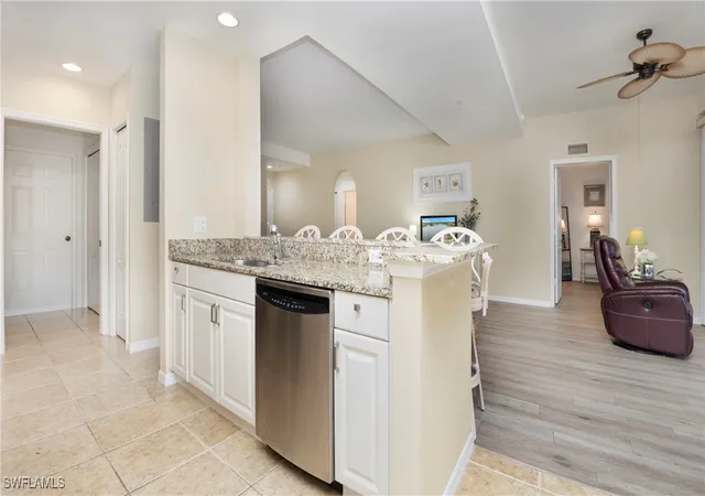 Listing Photo 5 - Condo for sale in building located at 360 Stella Maris Dr N, Naples, FL 34114 - Unit #2404