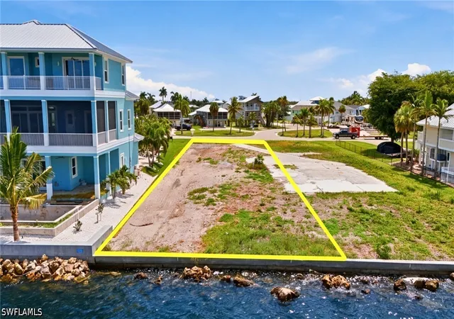 Photo 3 of Land for sale at 922 San Carlos Dr, Fort Myers Beach, FL 33931 | MLS# 225070838 | Listing updated on 2026-09-13