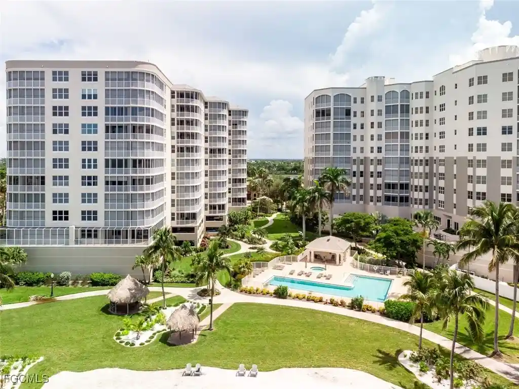 Listing Photo 1 - Condo for sale in 14250 Royal Harbour Ct located at 14250 Royal Harbour Ct, Fort Myers, FL 33908 - Unit #817