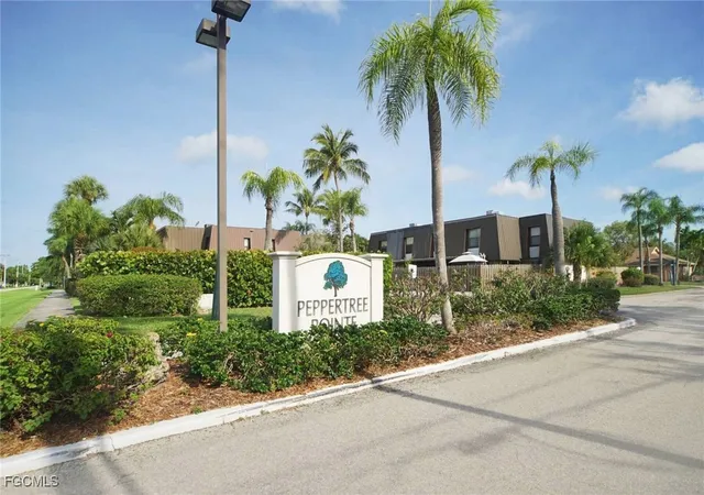 Photo 3 of Townhouse for sale at 11617 Quail Run Dr, Fort Myers, FL 33908 | MLS# 2025011712 | Listing updated on 2026-09-09