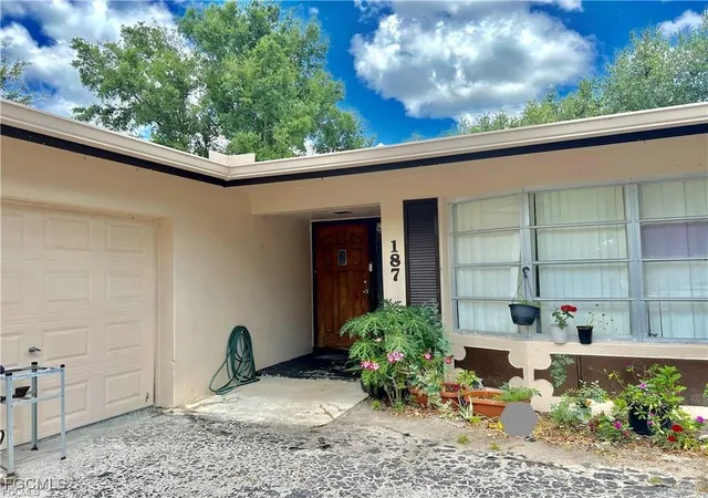 Photo 1 of Single family home for sale at 187 Louise St, Fort Myers, FL 33905 | MLS# 2025012721 | Listing updated on 2026-09-05