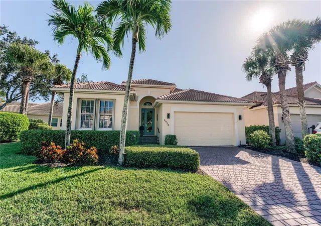 Photo 2 of Single family home for sale at 8920 Crown Colony Blvd, Fort Myers, FL 33908 | MLS# 2025013231 | Listing updated on 2026-09-03