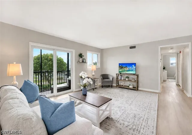 Photo 4 of Condo for sale at 766 Central Ave #313, Naples, FL 34102 | MLS# 225073487 | Listing updated on 2026-09-06