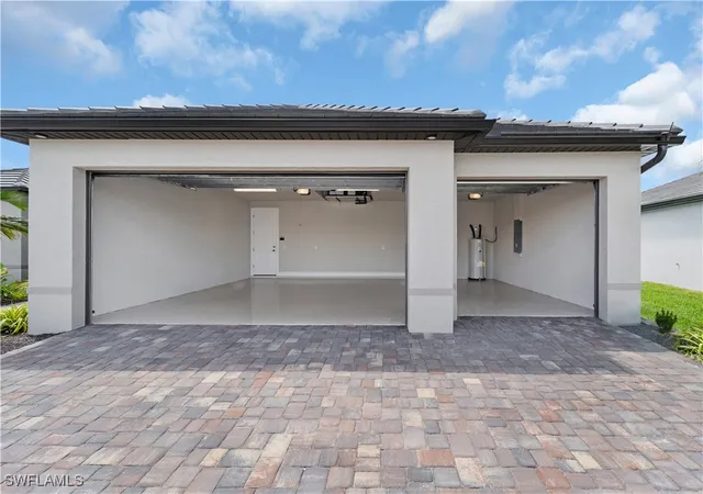 Photo 3 of Single family home for sale at 3410 Ceitus Pkwy, Cape Coral, FL 33991 | MLS# 2025001373 | Listing updated on 2026-09-10