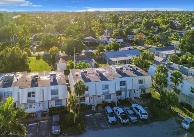 Photo 4 of Townhouse for sale at 4924 Hawaii Blvd #5, Naples, FL 34112 | MLS# 225074164 | Listing updated on 2026-09-16