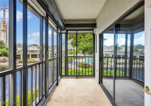 Listing Photo 5 - Condo for sale in building located at 900 Arbor Lake Dr, Naples, FL 34110 - Unit #9-206