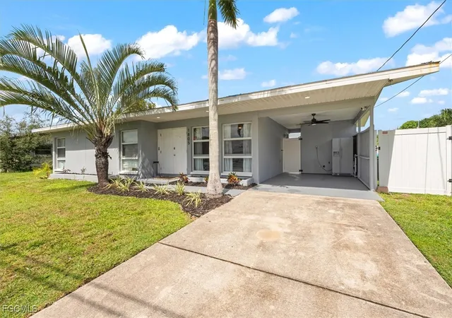 Photo 3 of Sale Pending at 1805 Cornwallis Pkwy, Cape Coral, FL 33904 | MLS# 2025014955 | Listing updated on 2026-09-16