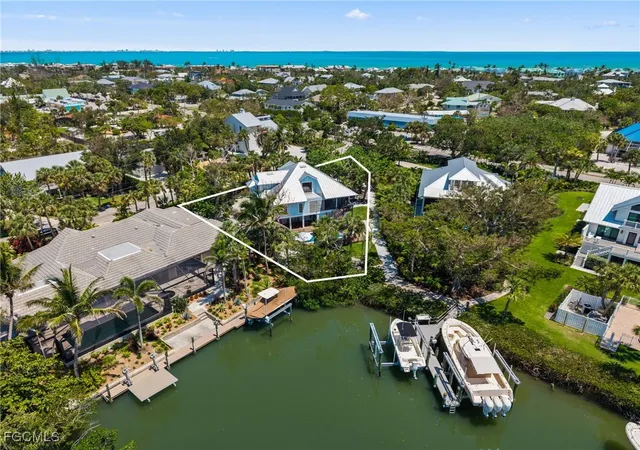 Photo 4 of Sale Pending at 419 Lighthouse Way, Sanibel, FL 33957 | MLS# 2025015008 | Listing updated on 2026-09-03