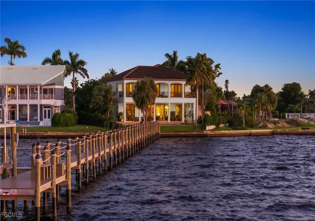 Photo 1 of Mansion for sale at 14994 Bonaire Cir, Fort Myers, FL 33908 | MLS# 2025015932 | Listing updated on 2026-10-05