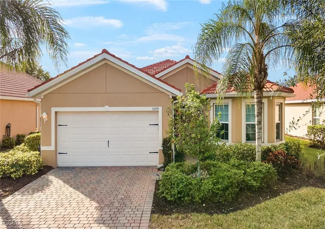 Photo 2 of Sale Pending at 15259 Yellow Wood Dr, Alva, FL 33920 | MLS# 2025016031 | Listing updated on 2026-09-06