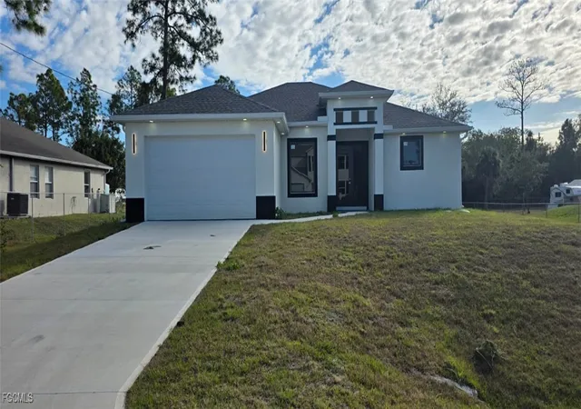 Photo 1 of Single family home for sale at 804 Calvin Ave, Lehigh Acres, FL 33972 | MLS# 2025016121 | Listing updated on 2026-09-10