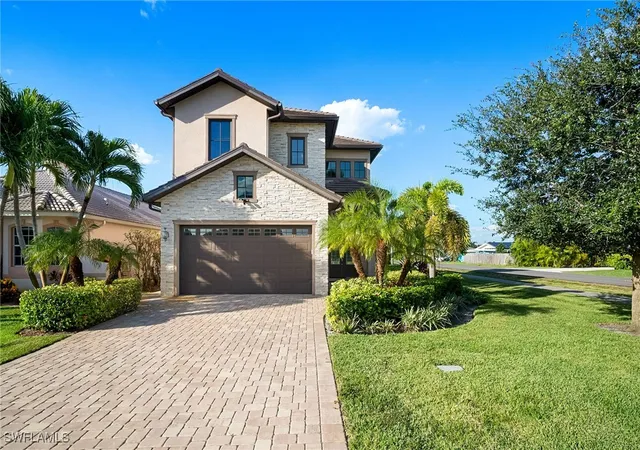 Photo 2 of Single family home for sale at 699 98th Avenue N, Naples, FL 34108 | MLS# 225075691 | Listing updated on 2026-10-03