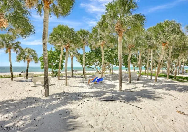 Photo 4 of Condo for sale at 788 Park Shore Dr #E39, Naples, FL 34103 | MLS# 225072614 | Listing updated on 2026-09-14