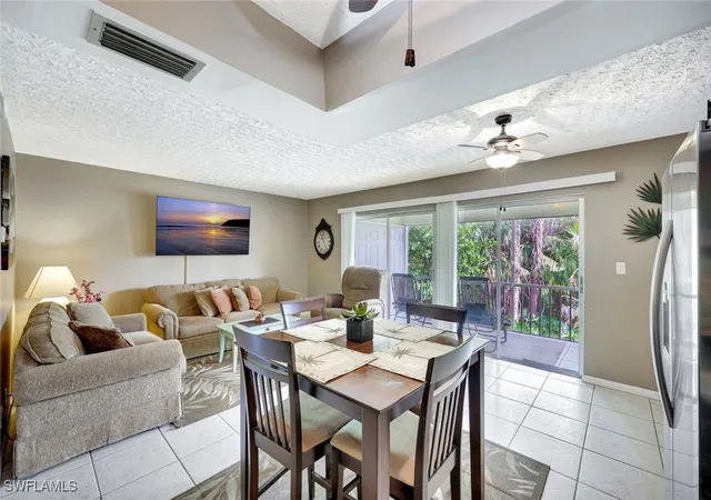 Listing Photo 5 - Condo for sale in building located at 15 Bob Over Link Ct, Naples, FL 34105 - Unit #15B