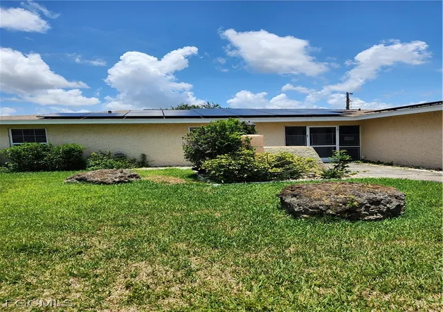 Photo 1 of Single family home for sale at 207 Se 47th Terrace, Cape Coral, FL 33904 | MLS# 2025016868 | Listing updated on 2026-10-18