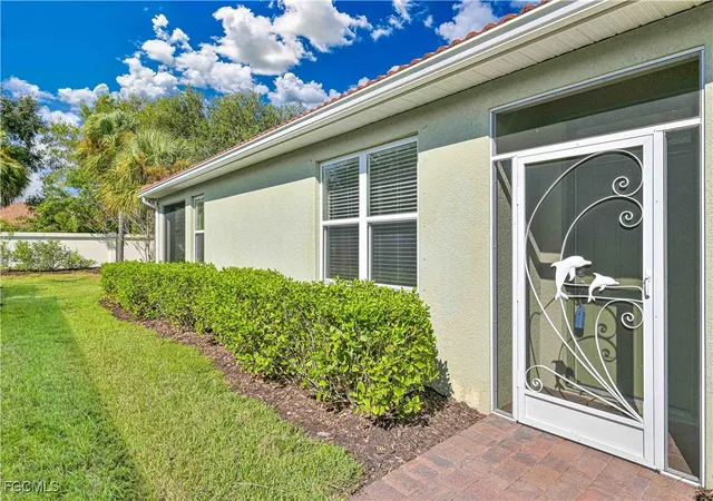 Photo 3 of Sale Pending at 2173 Summersweet Dr, Alva, FL 33920 | MLS# 2025016884 | Listing updated on 2026-09-22