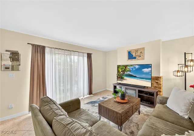 Photo 4 of Townhouse for sale at 1544 Park Meadows Dr #4, Fort Myers, FL 33907 | MLS# 2025017154 | Listing updated on 2026-09-07