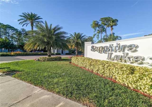 Listing Photo 1 - Condo for sale in building located at 409 Gabriel Cir, Naples, FL 34104 - Unit #2207