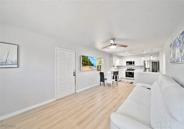 Photo 4 of Condo for sale at 16881 Davis Rd #721, Fort Myers, FL 33908 | MLS# 2025018183 | Listing updated on 2026-09-12