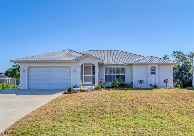 Photo 1 of Single family home for sale at 17585 Blackfriar Dr, Fort Myers, FL 33908 | MLS# 2025018655 | Listing updated on 2026-09-10