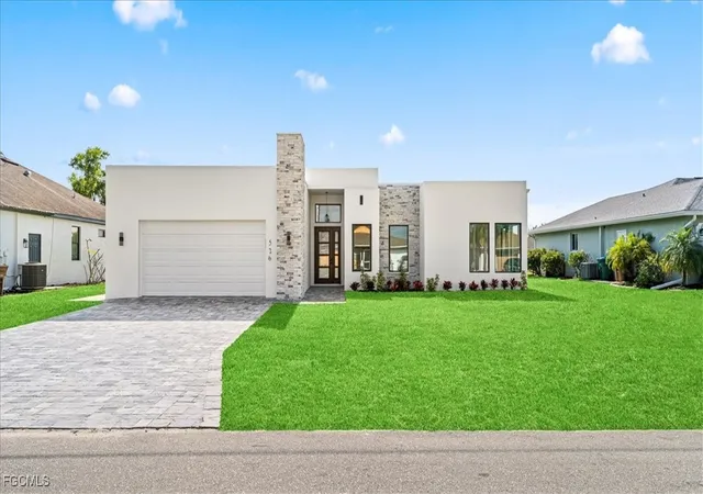 Photo 4 of Single family home for sale at 526 SE 4th Street, Cape Coral, FL 33990 | MLS# 2025020228 | Listing updated on 2026-09-09