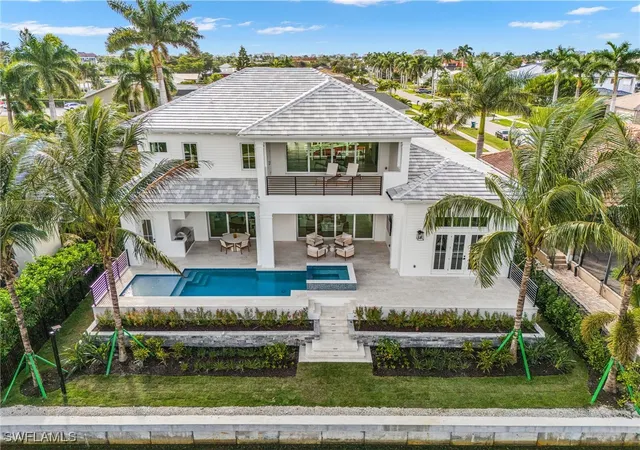 Photo 2 of Single family home for sale at 25 Covewood Ct, Marco Island, FL 34145 | MLS# 225080200 | Listing updated on 2026-09-09
