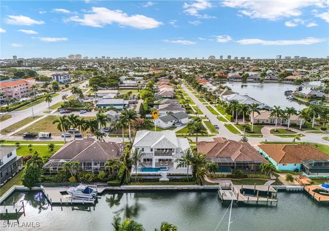 Photo 4 of Single family home for sale at 25 Covewood Ct, Marco Island, FL 34145 | MLS# 225080200 | Listing updated on 2026-09-09