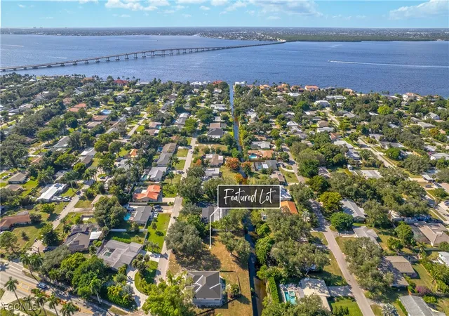 Photo 1 of Sale Pending at 1329 Carlene Ave, Fort Myers, FL 33901 | MLS# 2025020996 | Listing updated on 2026-10-21