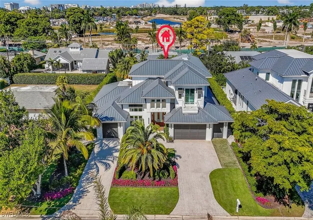 Photo 1 of Single family home for sale at 405 7th Avenue N, Naples, FL 34102 | MLS# 225077814 | Listing updated on 2026-09-07