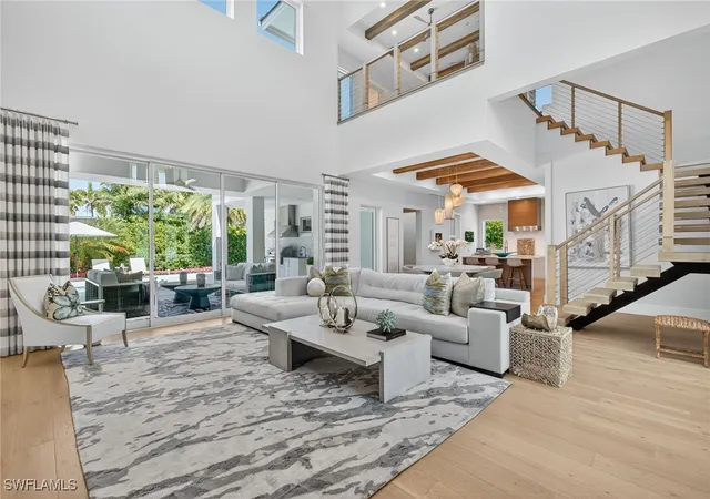 Photo 2 of Single family home for sale at 405 7th Avenue N, Naples, FL 34102 | MLS# 225077814 | Listing updated on 2026-09-07