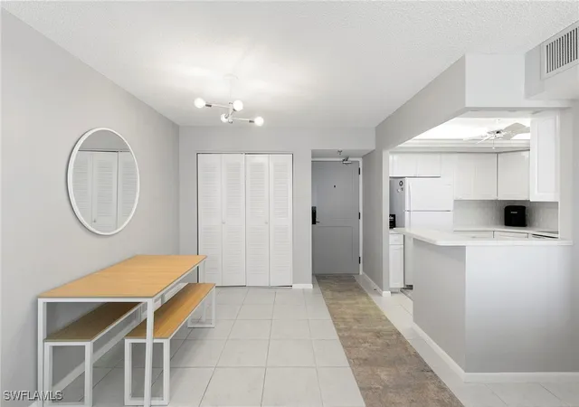 Photo 2 of Condo for sale at 320 Seaview Ct #709, Marco Island, FL 34145 | MLS# 225079689 | Listing updated on 2026-09-16