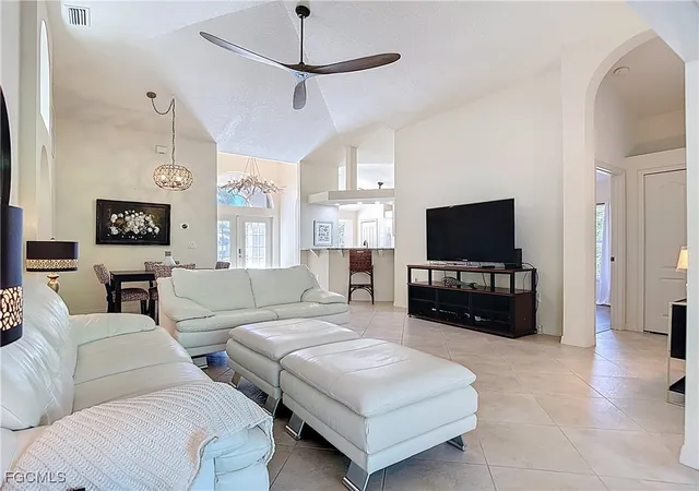 Photo 3 of Single family home for sale at 3472 Manatee Dr, Saint James City, FL 33956 | MLS# 2025021881 | Listing updated on 2026-09-14