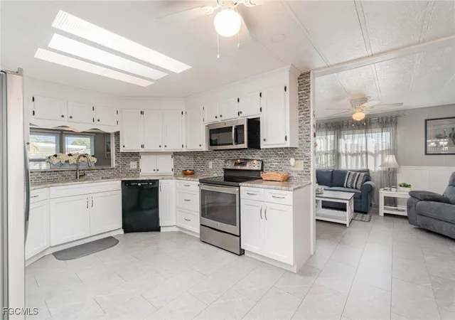 Photo 3 of Manufactured home for sale at 5508 Colonial Rd, North Fort Myers, FL 33917 | MLS# 2025022000 | Listing updated on 2026-09-11