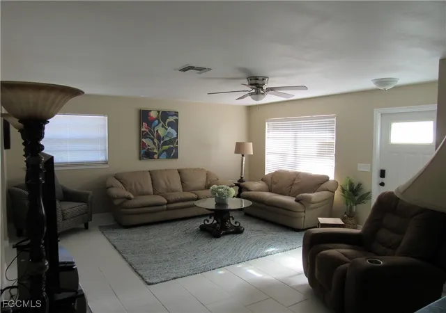 Listing Photo 5 - Condo for sale in building located at 17226/17228 Whitewater Ct, Fort Myers Beach, FL 33931