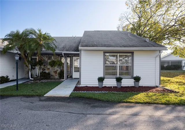 Photo 1 of Townhouse for sale at 10623 Arlingford Blvd, Lehigh Acres, FL 33936 | MLS# 225081737 | Listing updated on 2026-09-04