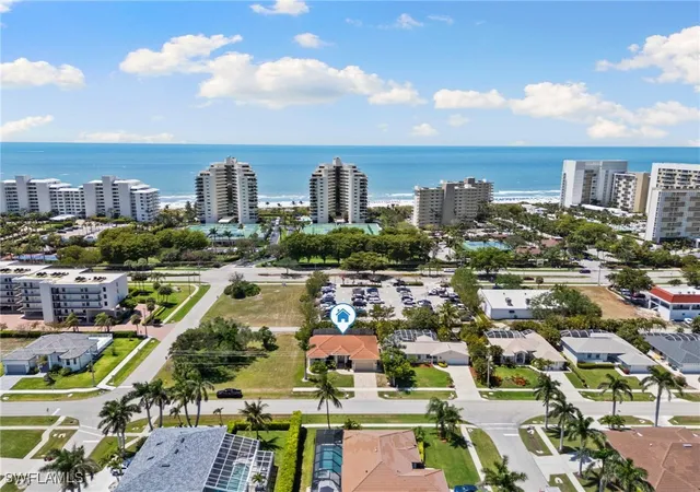 Photo 3 of Single family home for sale at 724 Seagrape Dr, Marco Island, FL 34145 | MLS# 225081691 | Listing updated on 2026-10-02