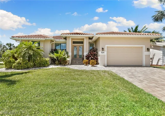 Photo 4 of Single family home for sale at 724 Seagrape Dr, Marco Island, FL 34145 | MLS# 225081691 | Listing updated on 2026-10-02
