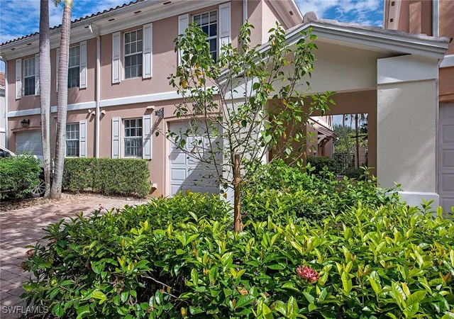 Townhouse for sale at 5697 Cove Cir #42, Naples, FL 34119 | MLS# 225081905