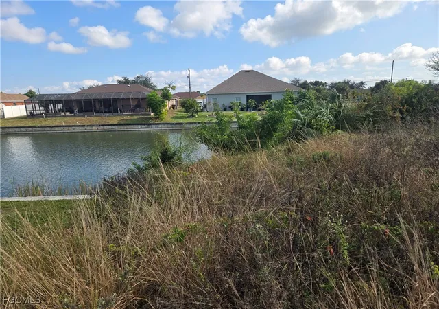 Photo 1 of Land for sale at 315 Ne 17th Place, Cape Coral, FL 33909 | MLS# 2025023124 | Listing updated on 2026-09-07