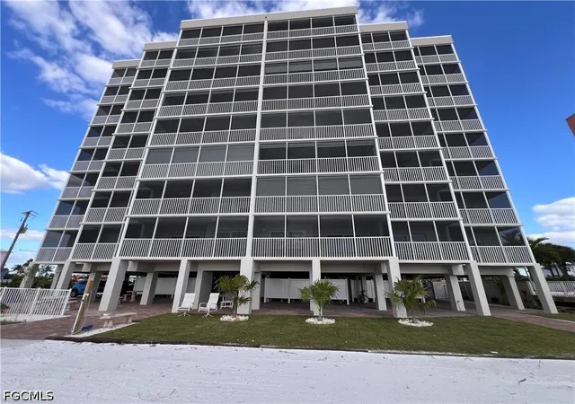 Photo 4 of Condo for sale at 500 Estero Blvd #195, Fort Myers Beach, FL 33931 | MLS# 2025023503 | Listing updated on 2026-10-02