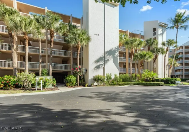 Photo 2 of Sale Pending at 893 Collier Ct #3-301, Marco Island, FL 34145 | MLS# 225082553 | Listing updated on 2026-09-16