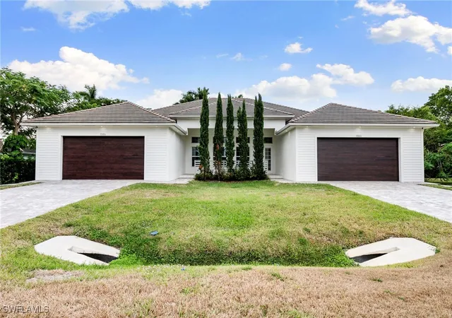 Photo 2 of Single family home for sale at 1086 Michigan Ave, Naples, FL 34103 | MLS# 225081374 | Listing updated on 2026-09-09