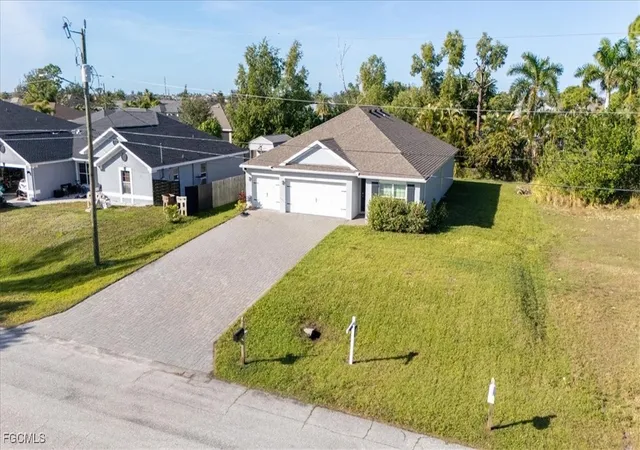 Photo 4 of Sale Pending at 1216 NW 21st Place, Cape Coral, FL 33993 | MLS# 2025024037 | Listing updated on 2026-09-13