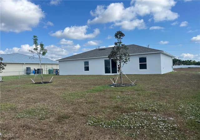 Photo 4 of Single family home for sale at 3218 NE 14th Place, Cape Coral, FL 33909 | MLS# 2025024269 | Listing updated on 2026-10-02