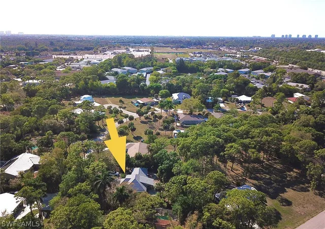 Photo 19 of Single family home for sale at 28062 Oak Ln, Bonita Springs, FL 34135 | MLS# 225083256 | Listing updated on 2026-09-12