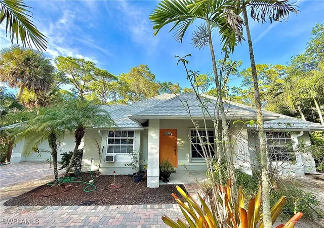 Photo 2 of Single family home for sale at 28062 Oak Ln, Bonita Springs, FL 34135 | MLS# 225083256 | Listing updated on 2026-09-12