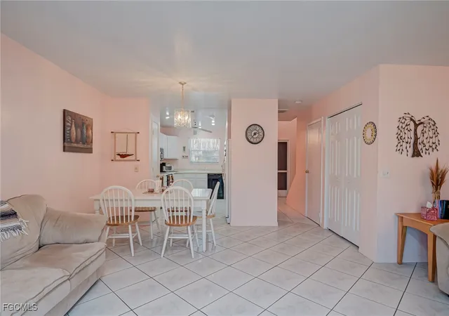 Listing Photo 5 - Condo for sale in building located at 1005 Sw 48Th Ter, Cape Coral, FL 33914 - Unit #2