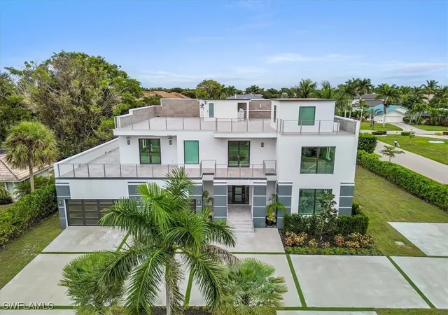 Photo 2 of Single family home for sale at 3800 Crayton Rd, Naples, FL 34103 | MLS# 225083636 | Listing updated on 2026-09-15