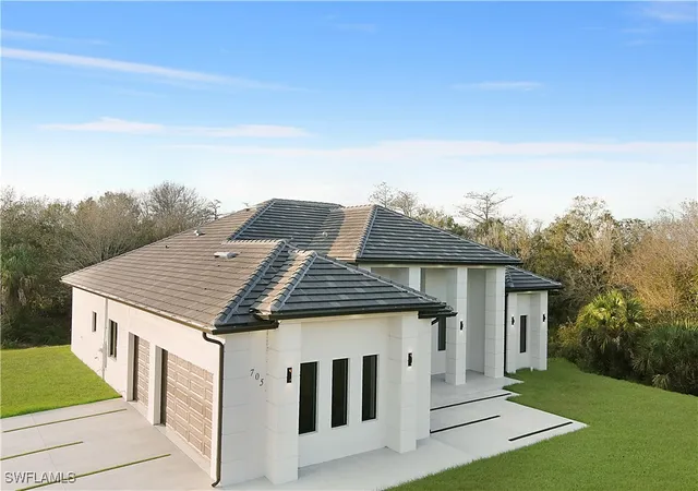 Photo 2 of Single family home for sale at 2319 54th Avenue Ne, Naples, FL 34120 | MLS# 225084023 | Listing updated on 2026-09-10